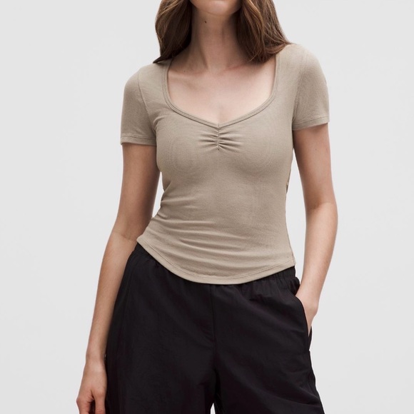lululemon athletica Tops - Lululemon Hold Tight Sweetheart Short-Sleeve~ size 10